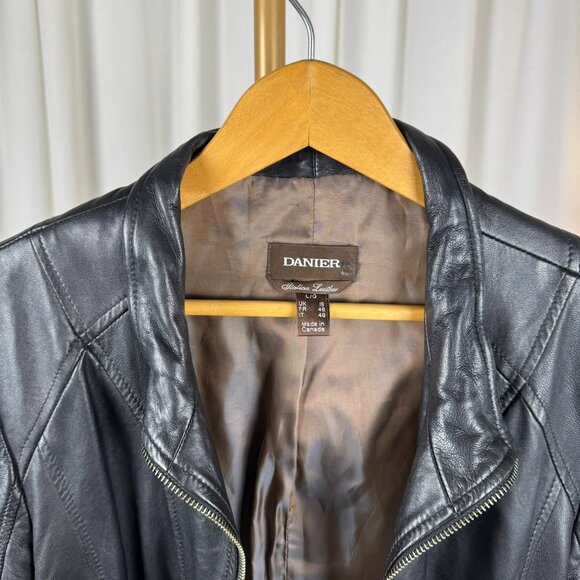 Danier Black Leather Moto Jacket Made in Canada sz Large - Picture 4 of 13